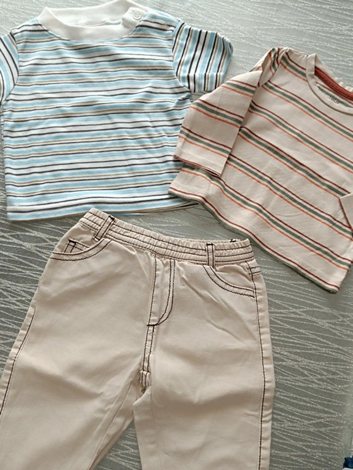 Ensemble🤎2 t-shirts 1pantalon🩵6-12mois - photo numéro 2
