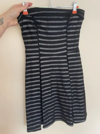 Robe sans bretelles