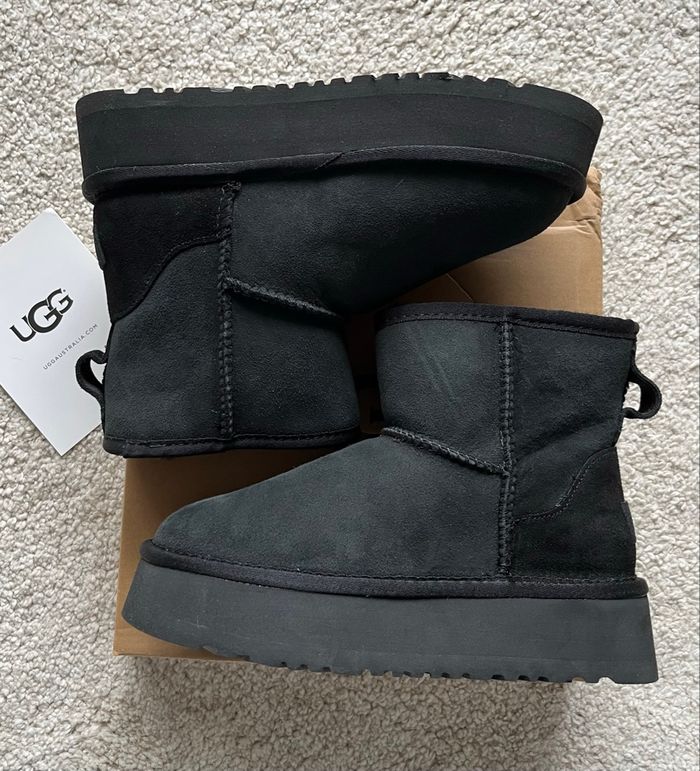 Bottines UGG Classic Mini Platform - Taille 37 - Neuves