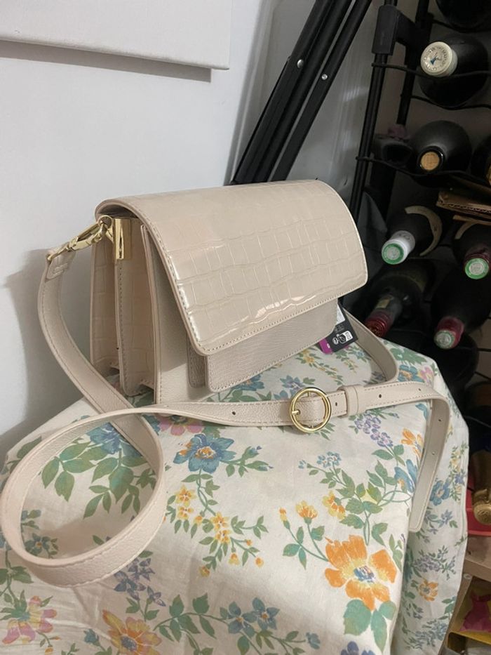 Valeur neuve 75€ sac à bandoulière galerie lafayette effet croco - photo numéro 2