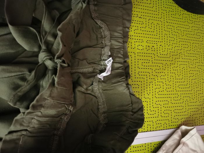 Jupe longueur genou 2 poches taille  élastique et ceinture - photo numéro 4