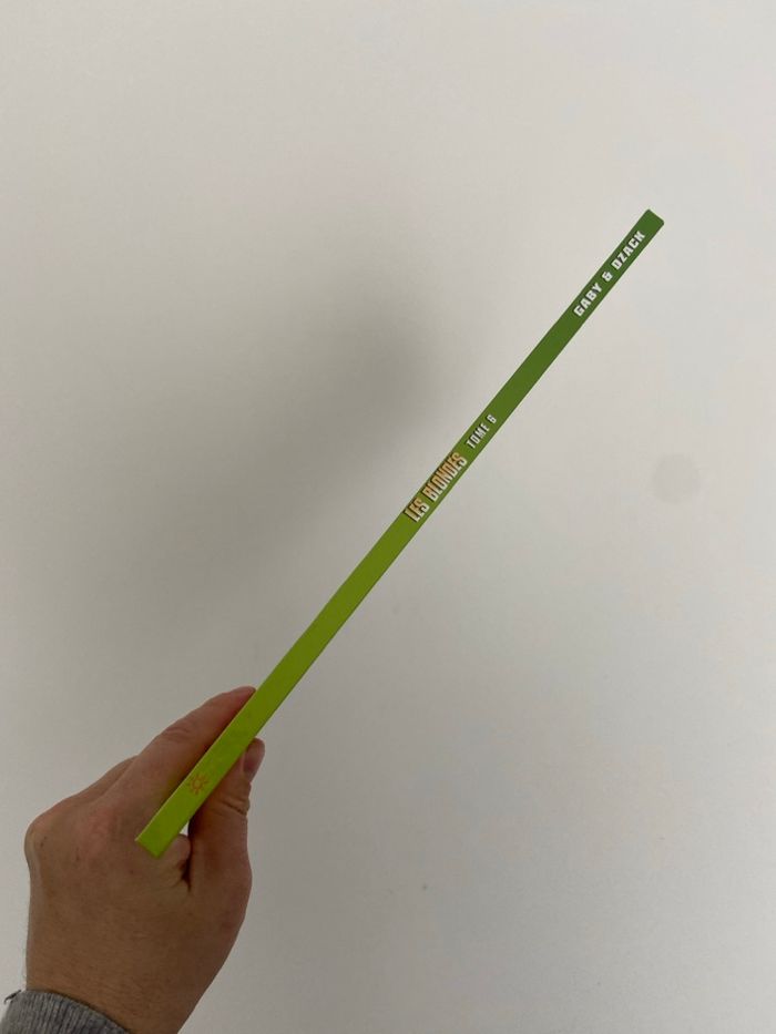 BD Les Blondes - T.6 : Mises à nu - Gaby & Dzack - Soleil Humour - photo numéro 3