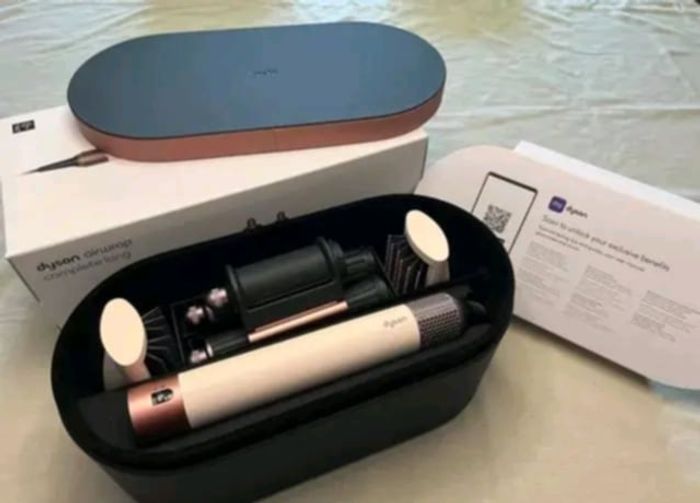 Dyson - photo numéro 2