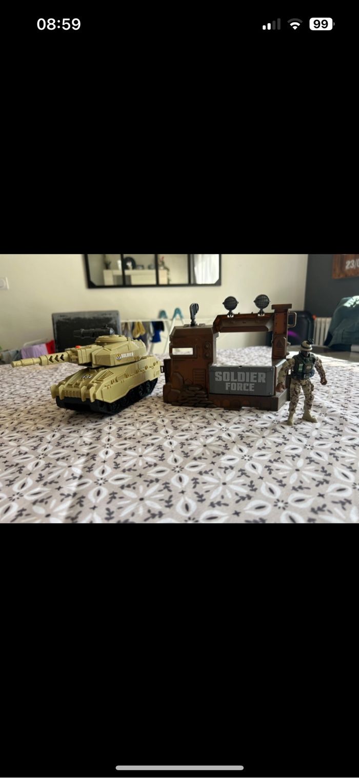 Lot jeux soldat et char de guerre