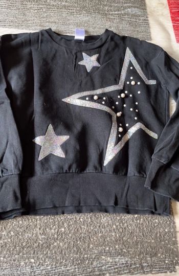 Pull motif étoile et perles