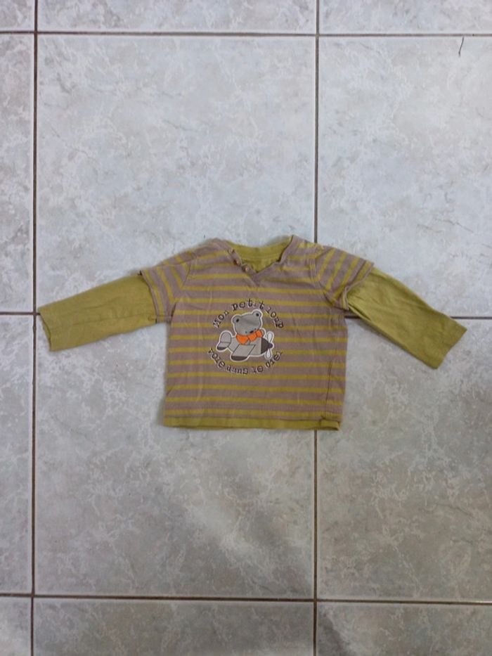 T-shirt