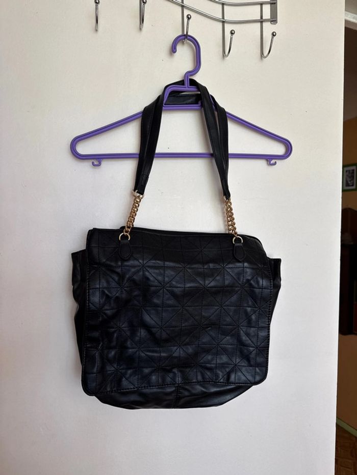 Sac à main, noir et doré.
