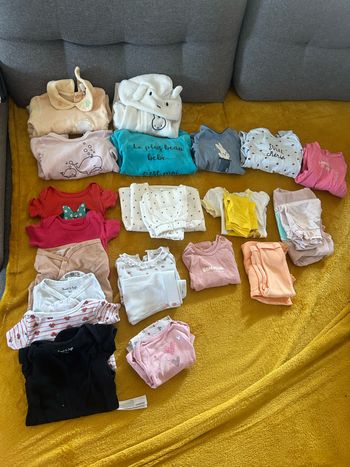 Lot vêtement fille naissance à 3 mois