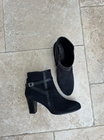 Chaussure bottine noire