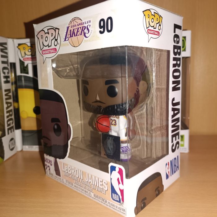 Funko pop LeBron JAMES 90 - photo numéro 2
