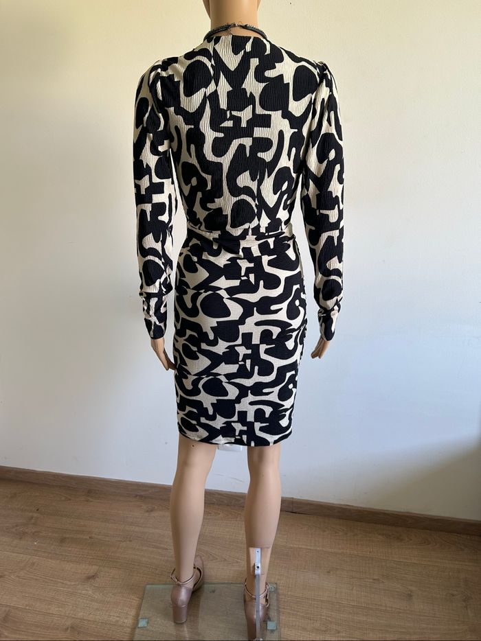 Robe noire et écrue neuve à manches longues Morgan taille 34 - photo numéro 6