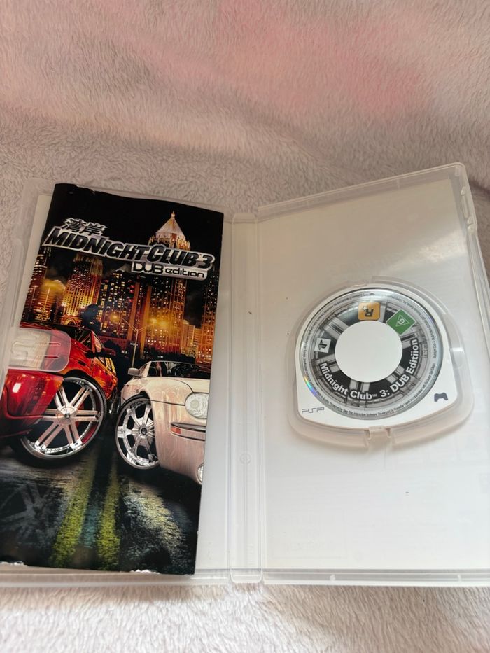 Psp avec 2 jeux et pochette - photo numéro 6
