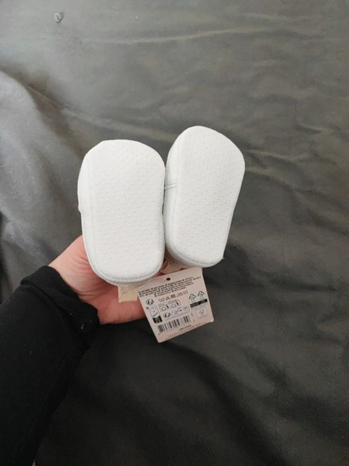 Chaussures bébé - photo numéro 2