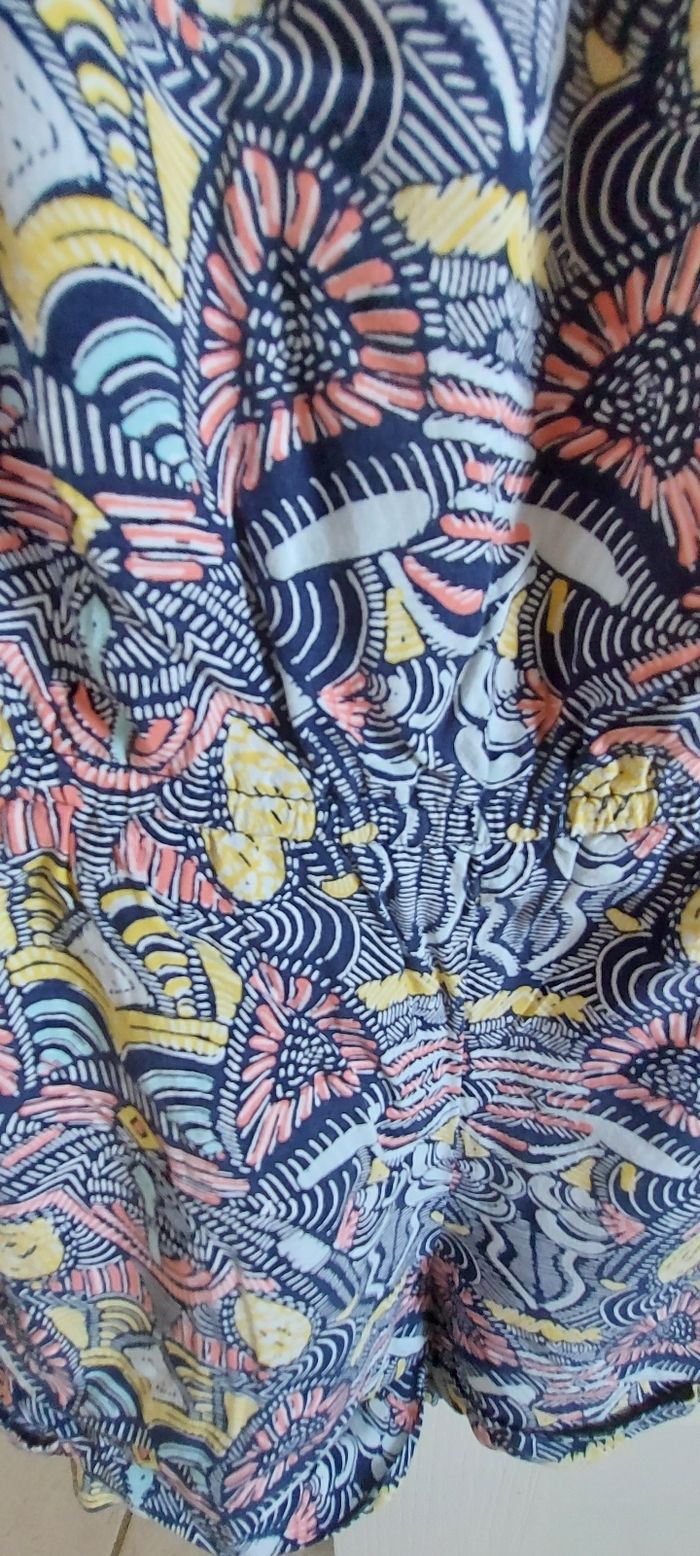 Combi-short fille 8 ans Très joli Très bon état - photo numéro 4