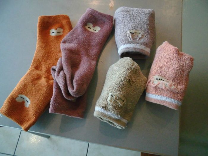 Lot de vêtements fille 4ans Petit Bateau et autres - photo numéro 2