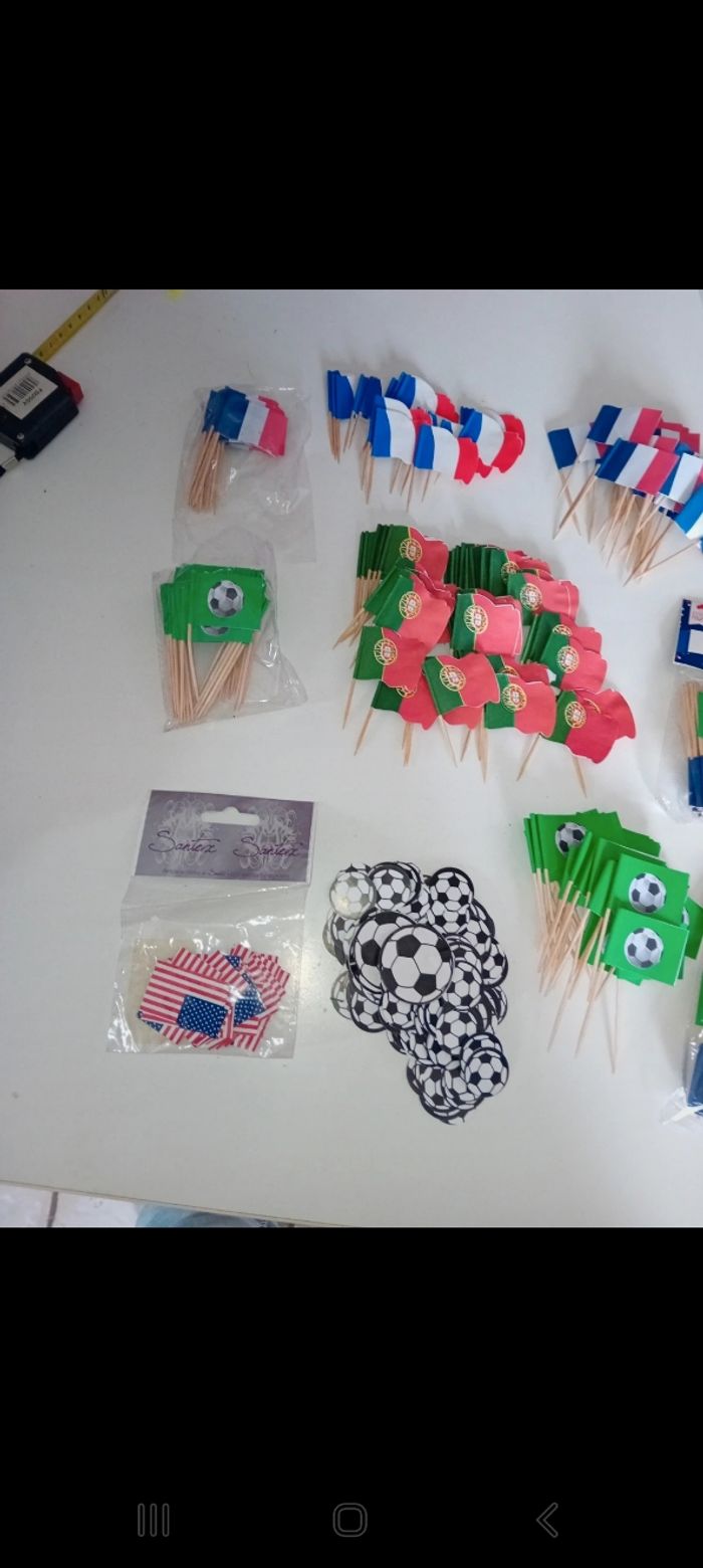 Lot drapeaux cure dent - photo numéro 2