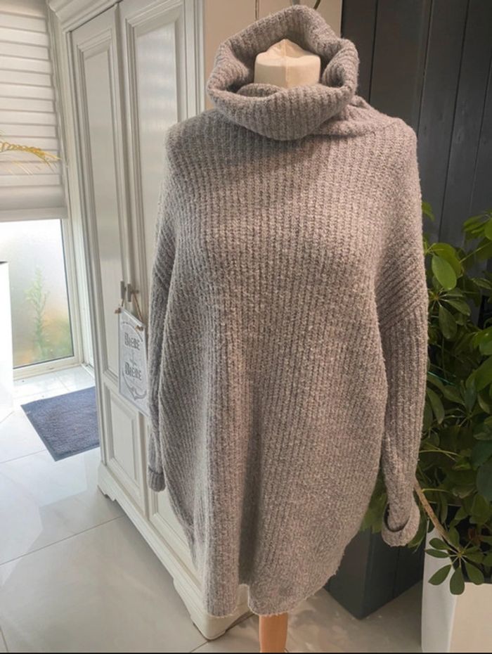 Robe pull grise Bershka