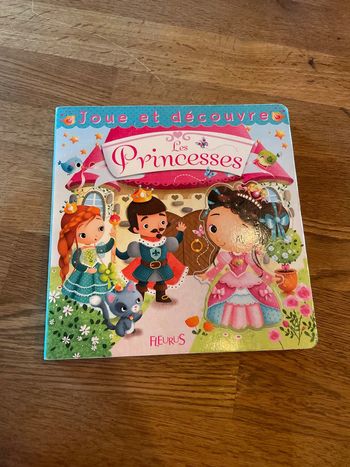 Livre puzzle 🧩 Joue et découvre Les princesses