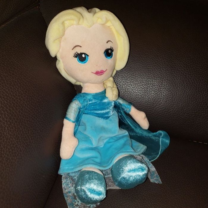 Poupee reine des neiges
