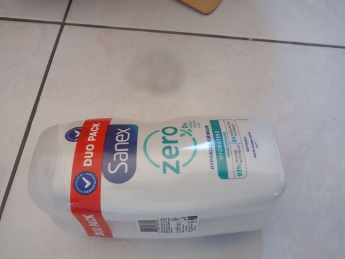 Gel Sanex lot de 2 savons de 475ml neufs