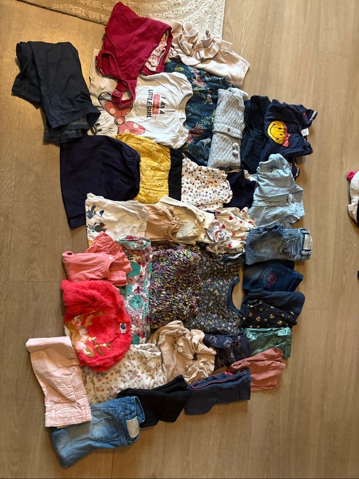 Lot 37 pièces fille 24 mois