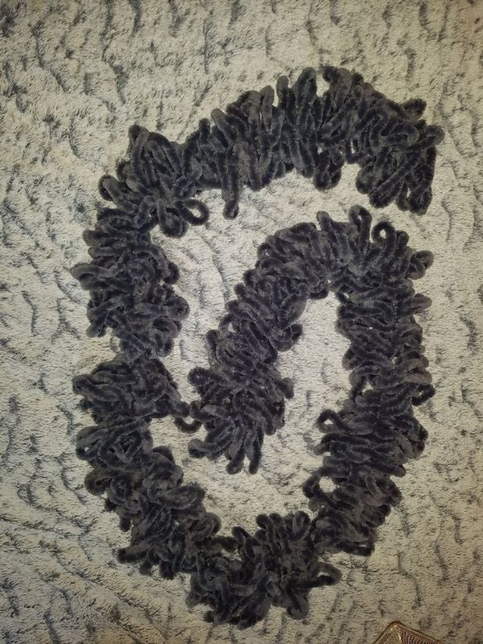 Écharpe froufrou. Gris. 2 mètres
