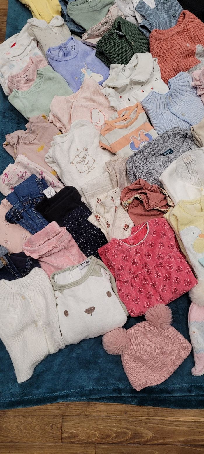 Lot de vêtements bébé fille - photo numéro 3