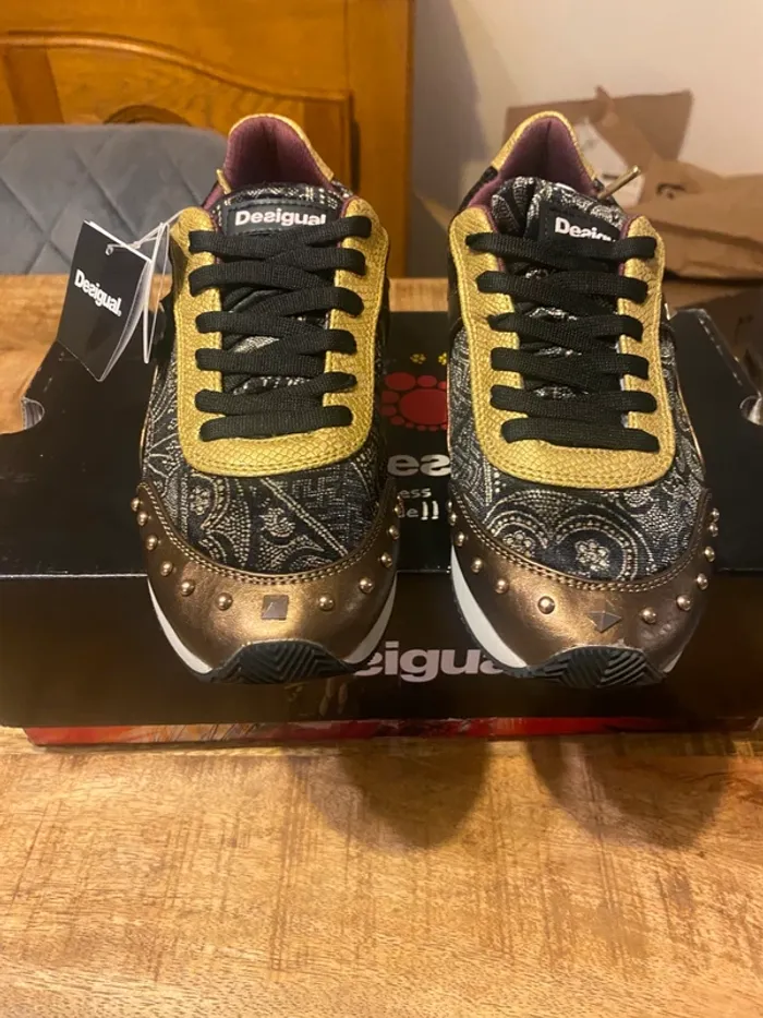 Desigual galaxy baskets sneakers femme taille 36 - photo numéro 2