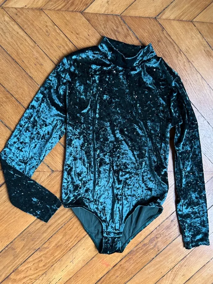 Neuf: magnifique body vert pailleté, taille 12/14 ans Zara - photo numéro 2