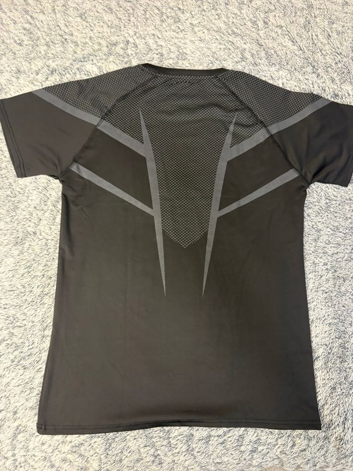 T-shirt de compression, gym, shark - photo numéro 6