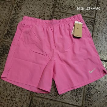 Short  nike taille L neuf avec étiquette