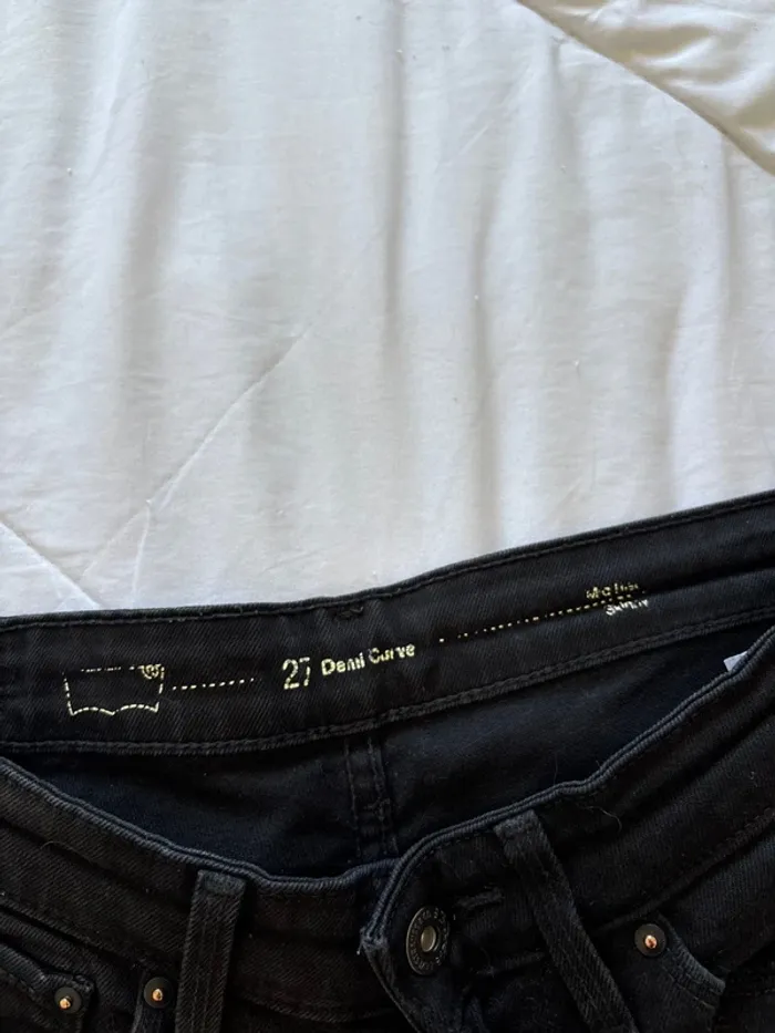 Jean levi’s noir demi curve slim skinny femme mi taille / taille basse taille S/36 L32 - photo numéro 9