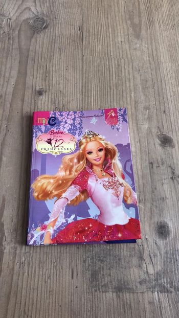 Barbie au bal des 12 princesses