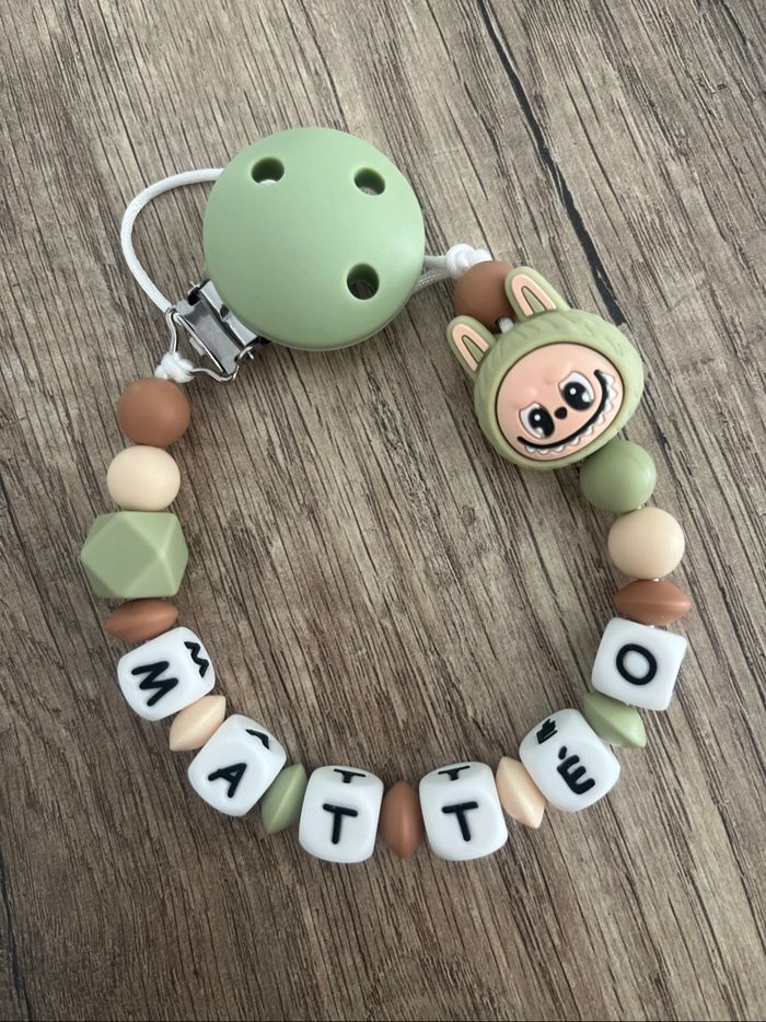 Attache tétine personnalisée LABUBU