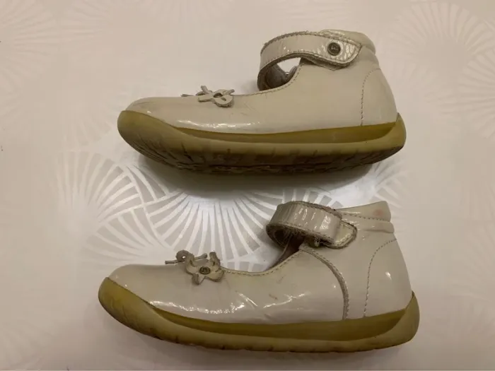 Chaussures fille 24 - photo numéro 4