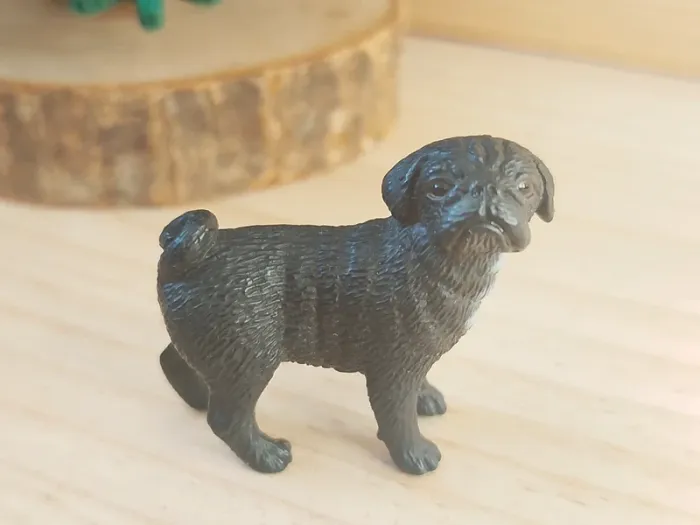 Schleich chien noir Pékinois carlin Figurine animal domestique - photo numéro 2