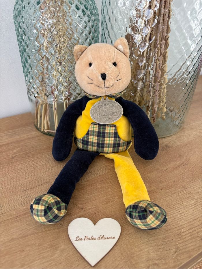 Peluche chat jaune bleu marine 30 cm