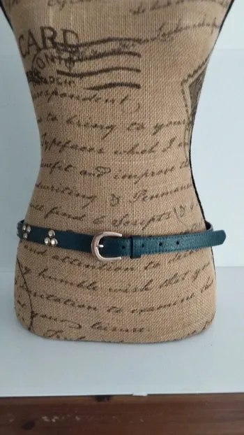 Ceinture bleu canard ronds doré 90 cm