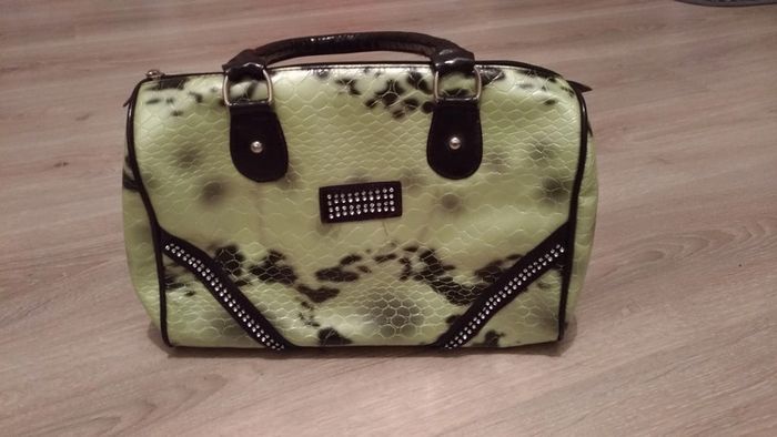 Sac à main style crocodile