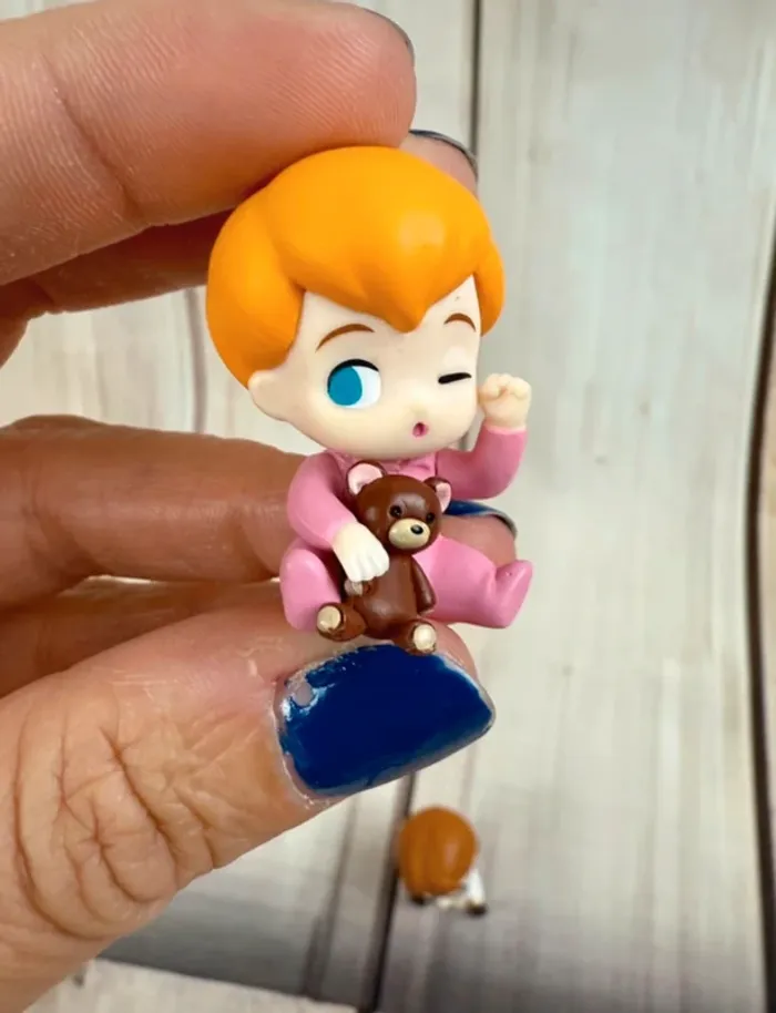 figurines Disney gashapon Michel et Jean Darling de Peter Pan import Japon - photo numéro 6