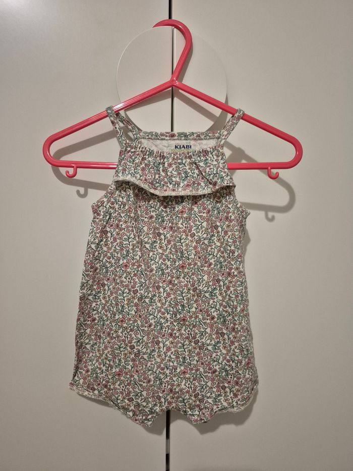 Combishort Kiabi taille 6 mois