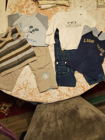 Ensemble pantalon Tee shirt et pull