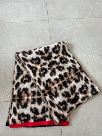 Echarpe multicolore, bon état, 35x200cm