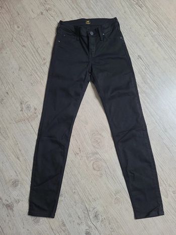 Jean noir taille haute