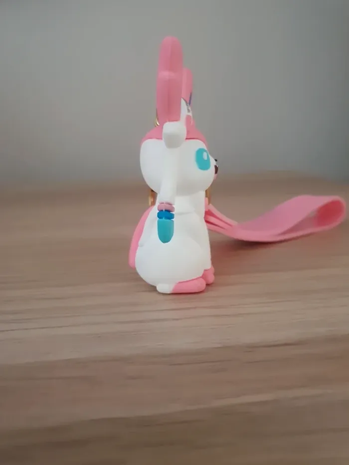 Figurine porte-clé nymphali - photo numéro 4