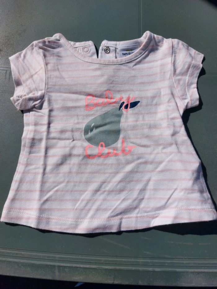 T shirt tape à l'œil