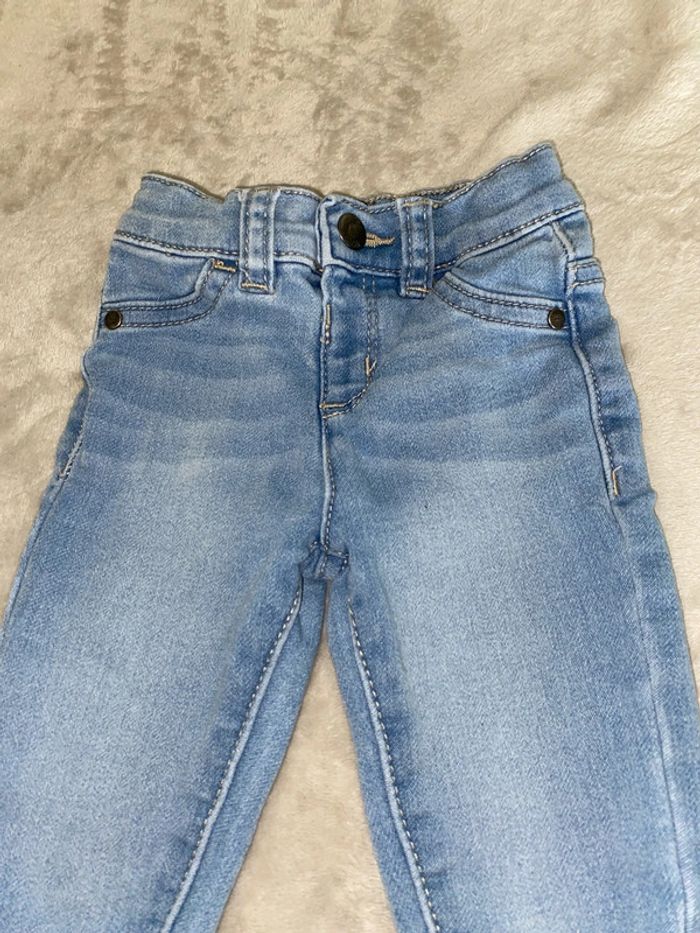 Jean taille 9 mois - photo numéro 2