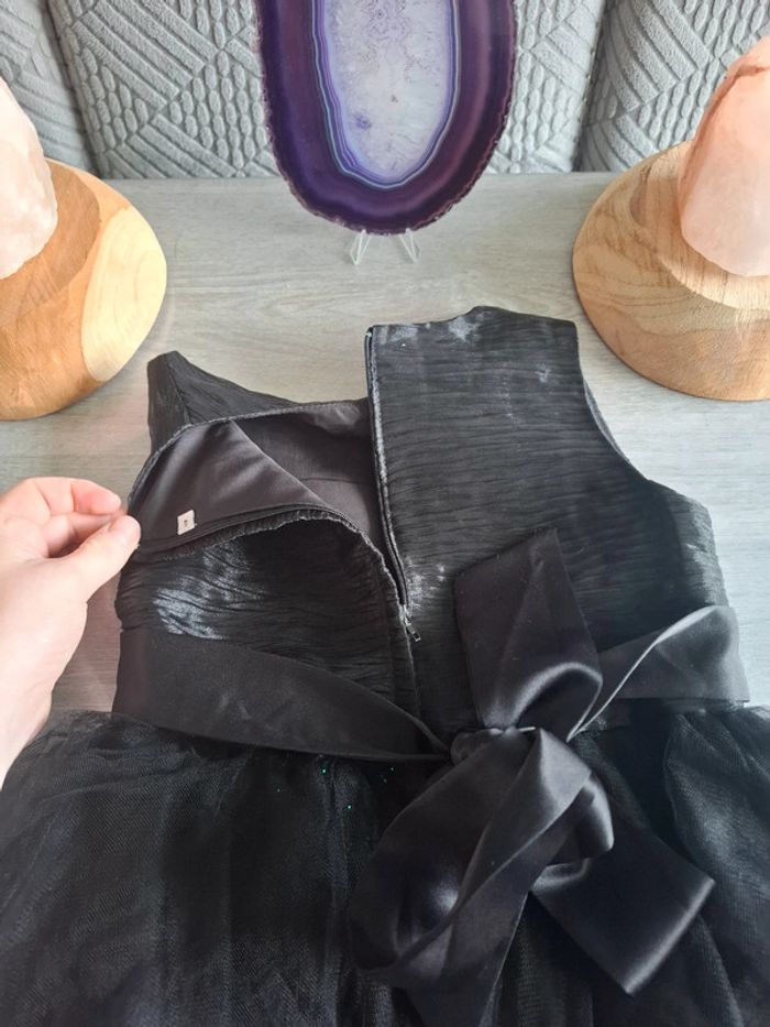 Robe de fêtes noire 4 ans - photo numéro 7