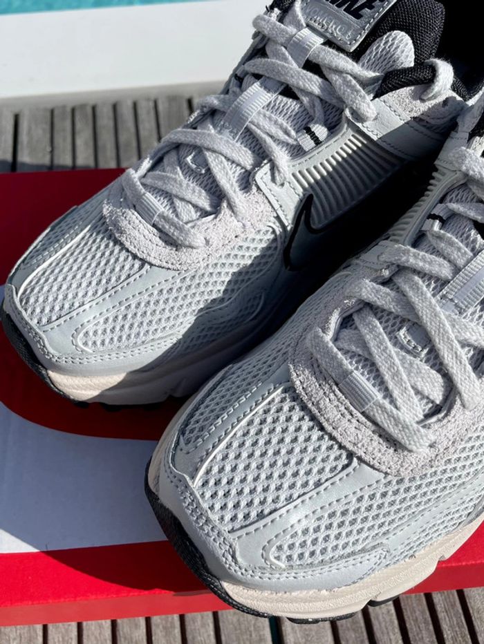 Nike Vomero 5 argenté / gris - photo numéro 5