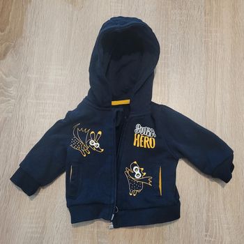 Gilet kiabi bébé 1 mois